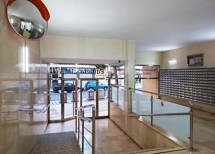 Lim21 - Bonito Apartamento En El Centro De Torremolinos Y A 10 Minutos De La Playa